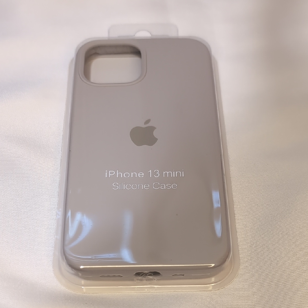 Apple iPhone 13 Mini Silicone Case - Silver Gray